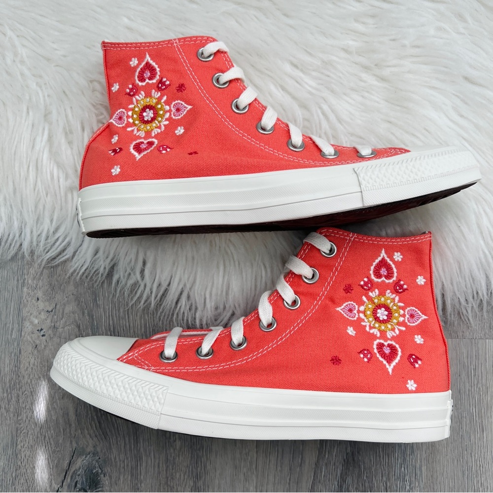NWT Converse Chuck Taylor All Star Women’s Shoes - Picture 5 of 11